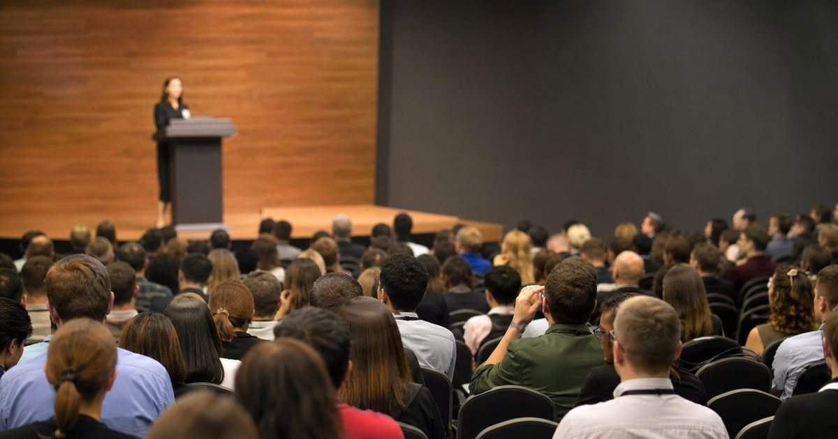 How can organizers measure real event attendance instead of relying on registration numbers alone?